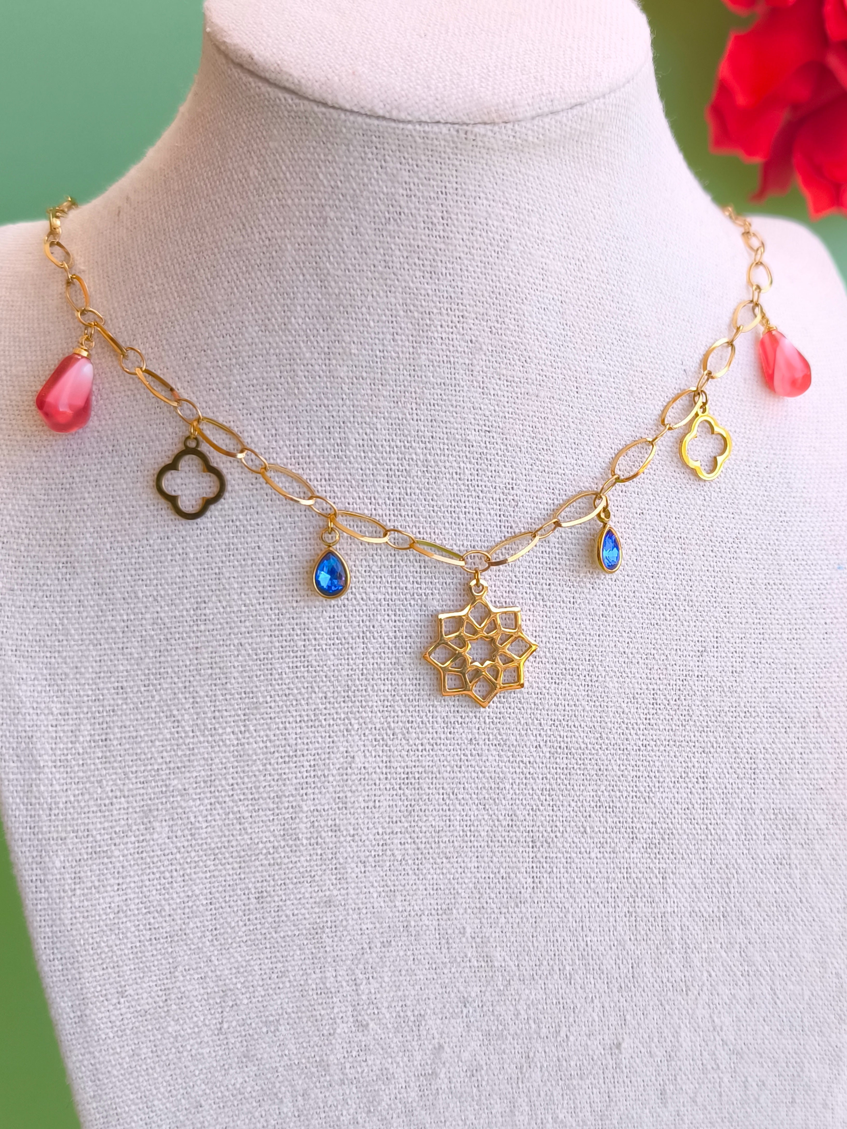 Collar Multicharm “Arrayanes”
