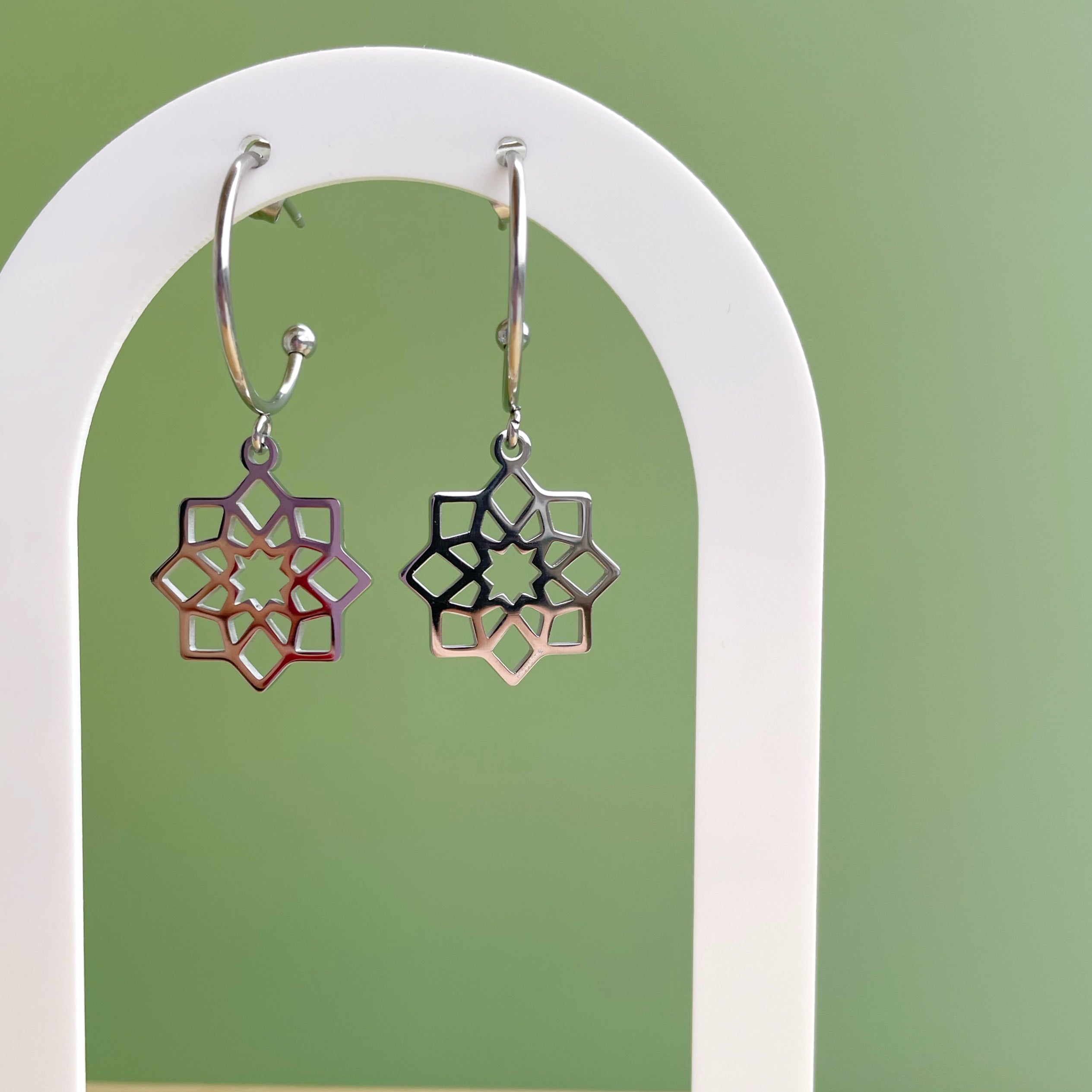 Pendientes “Estrella Nazarí “ (grande) plateado