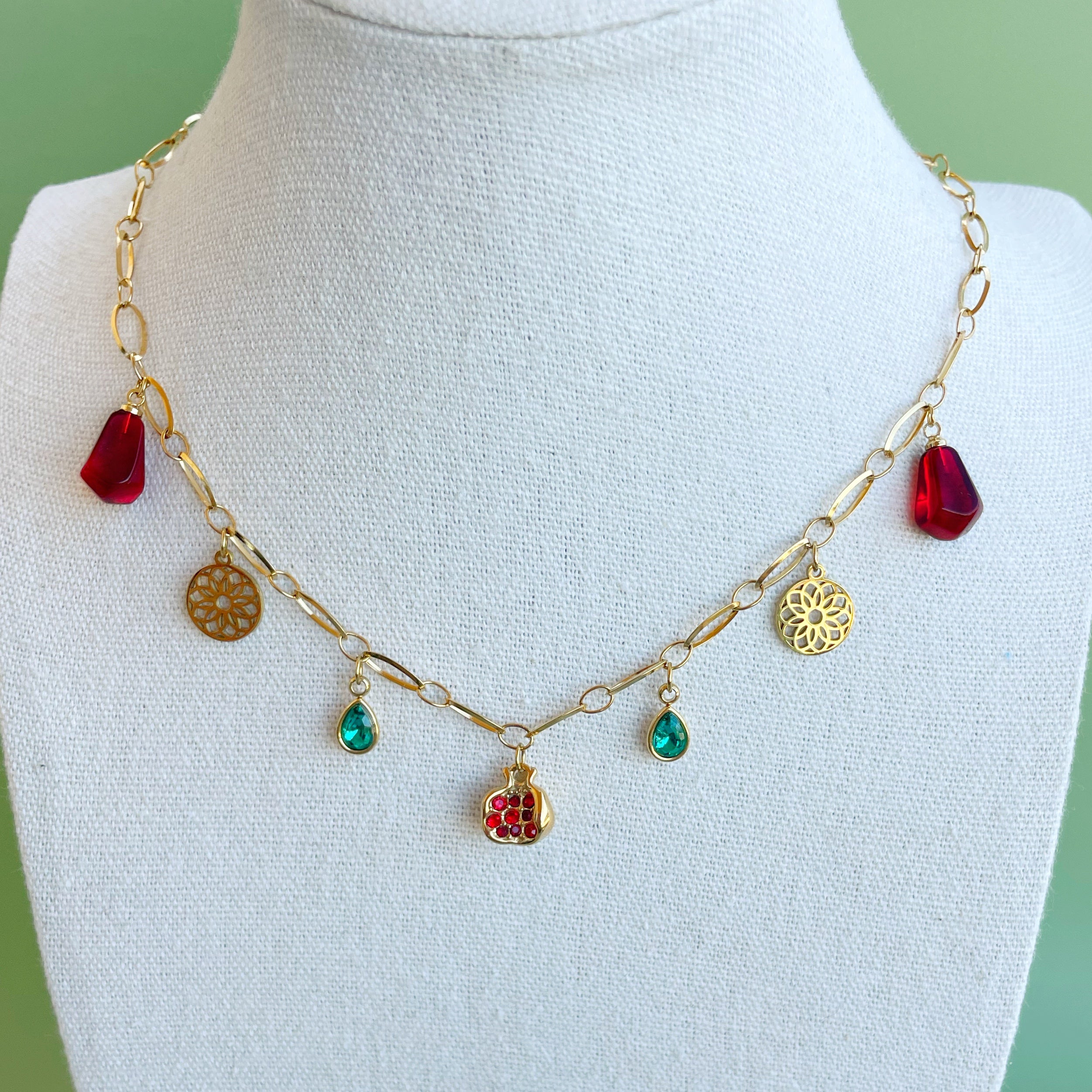 Collar Multicharm “Canastera”