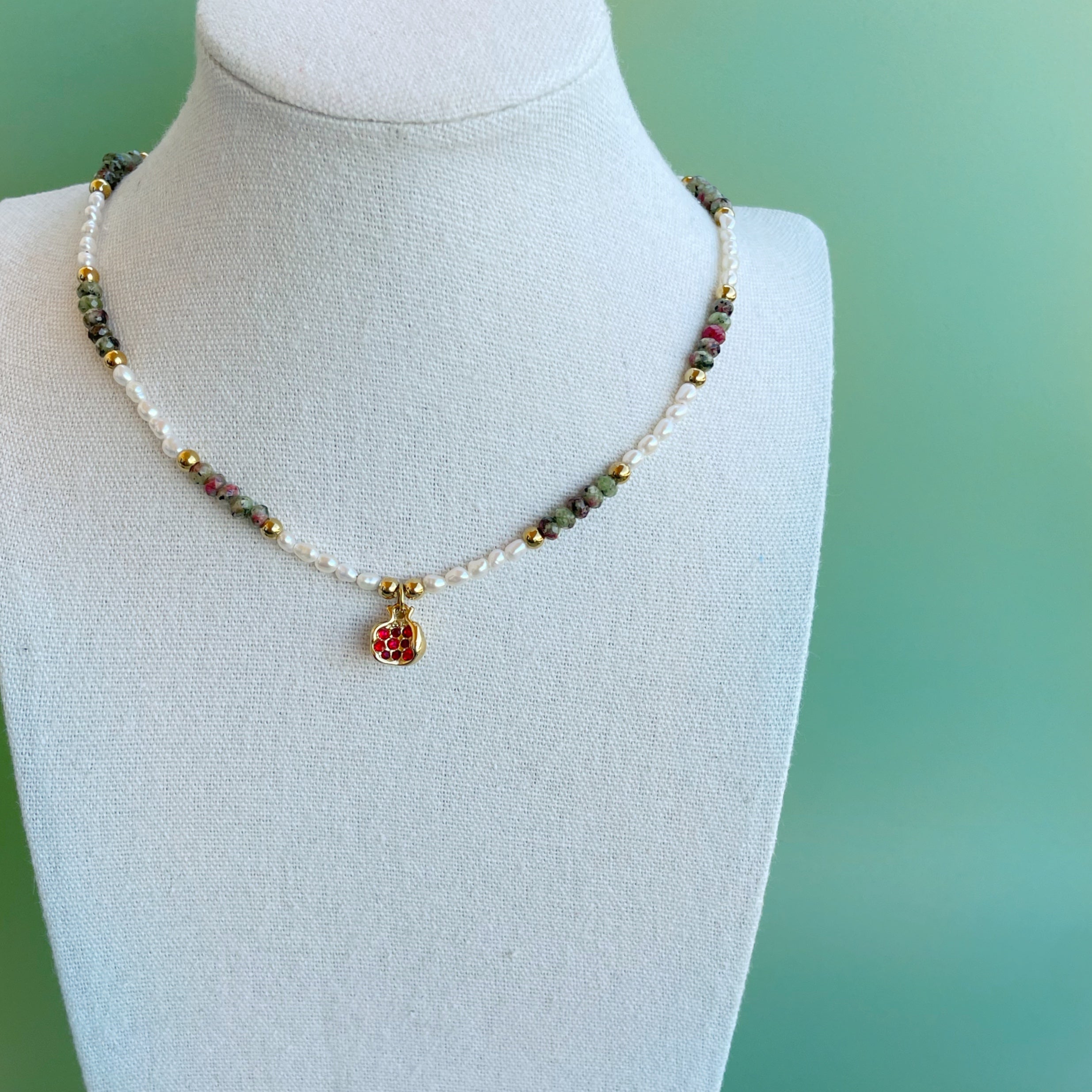 Collar perlas “Alhamar”