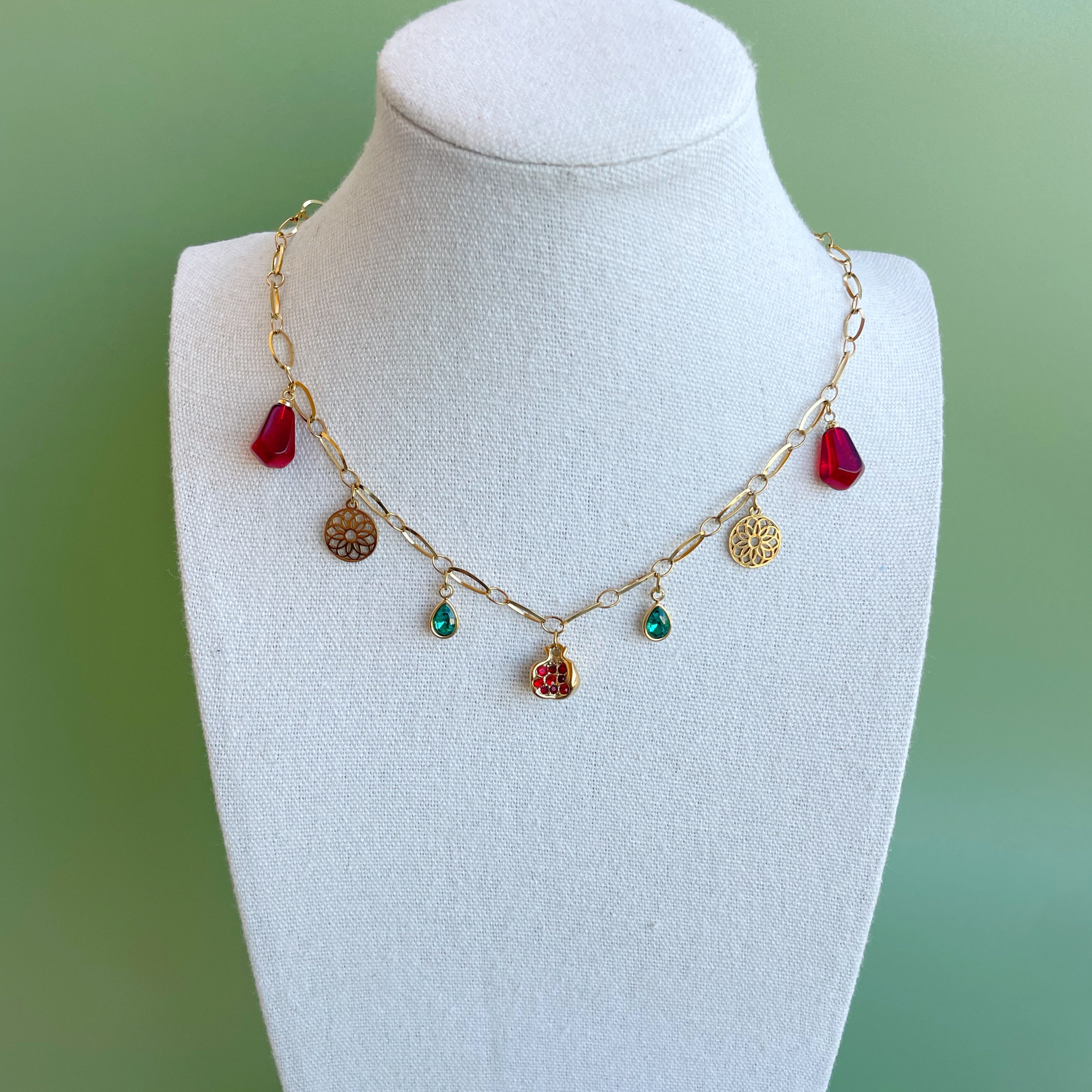 Collar Multicharm “Canastera”