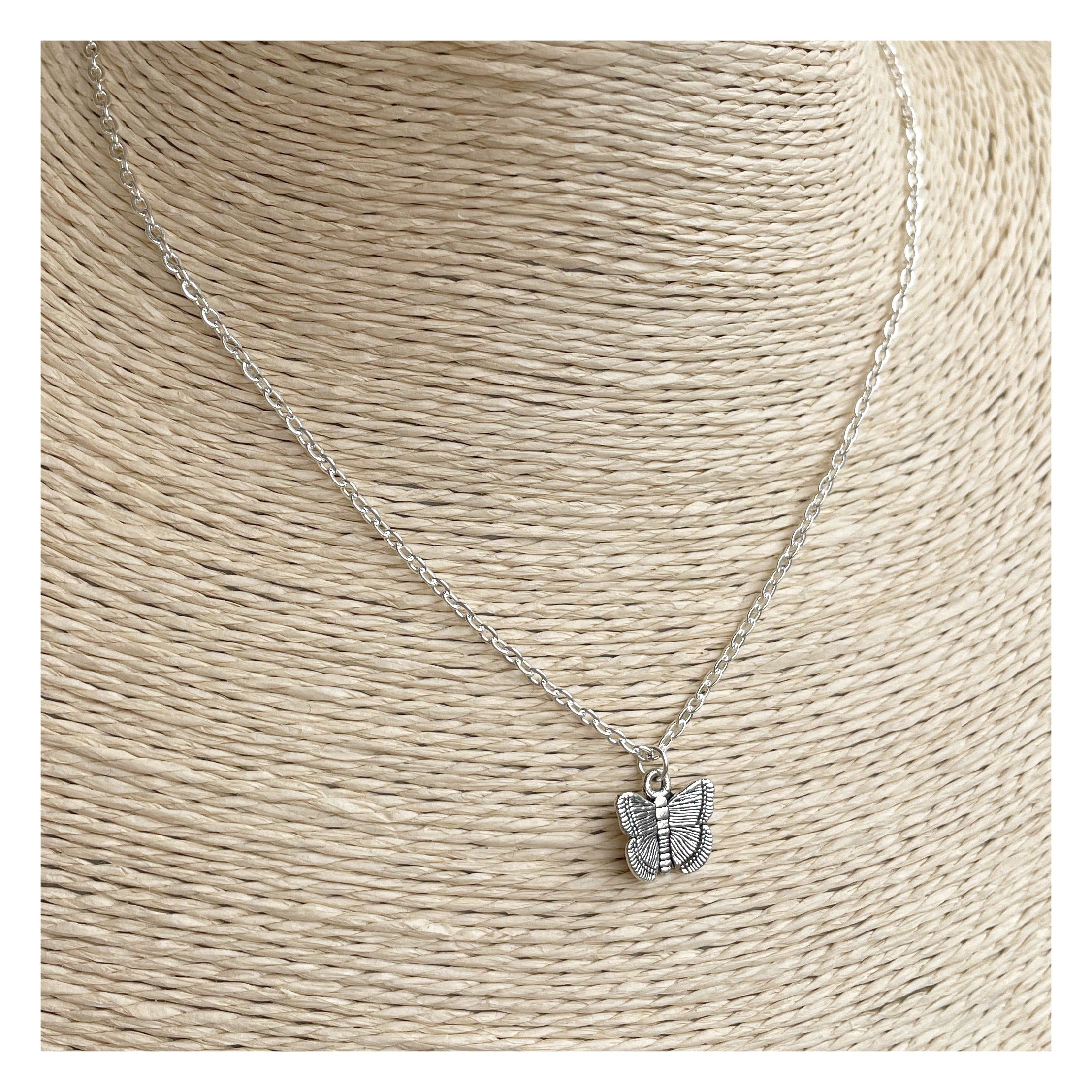 Collar “Mia”