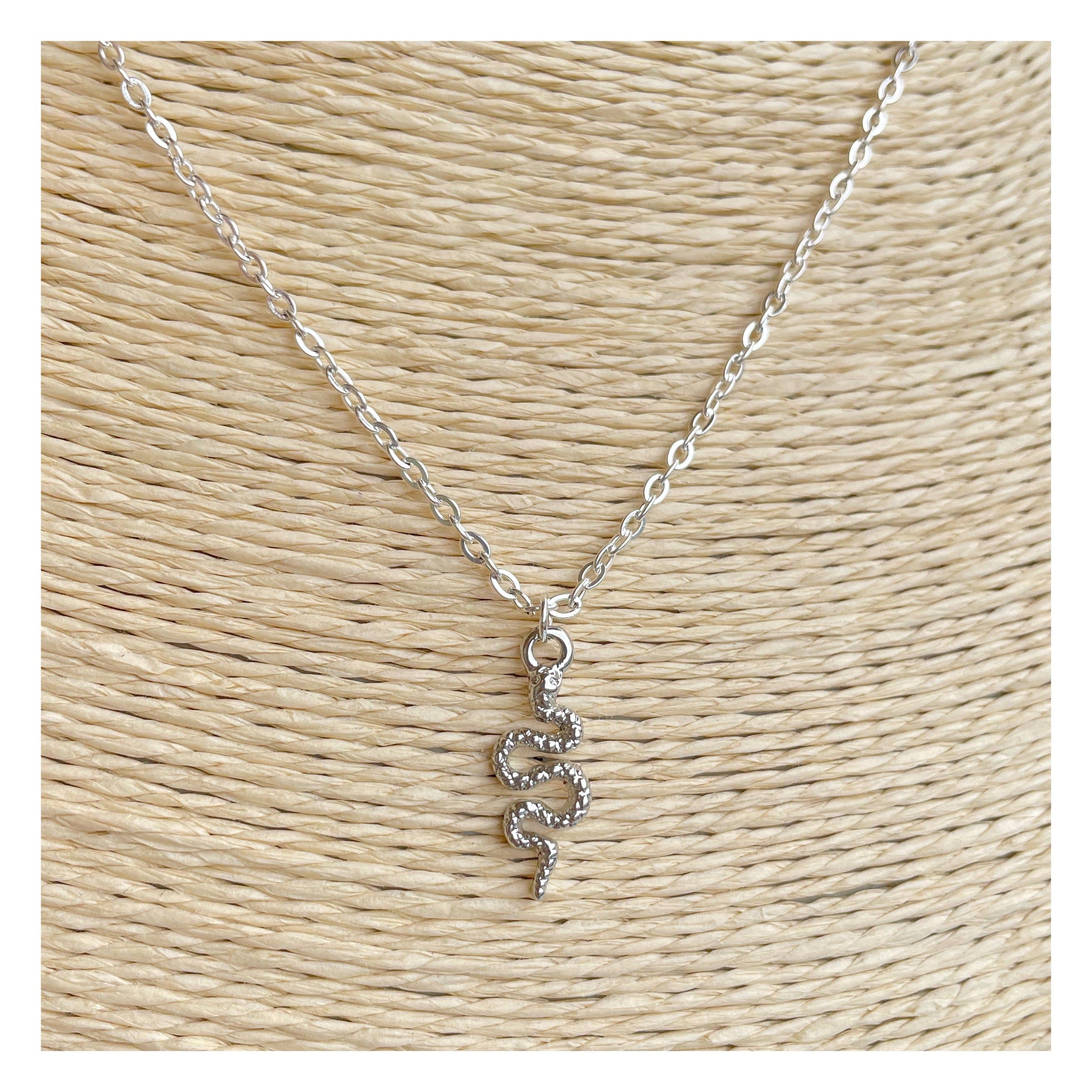 Collar “Víbora”