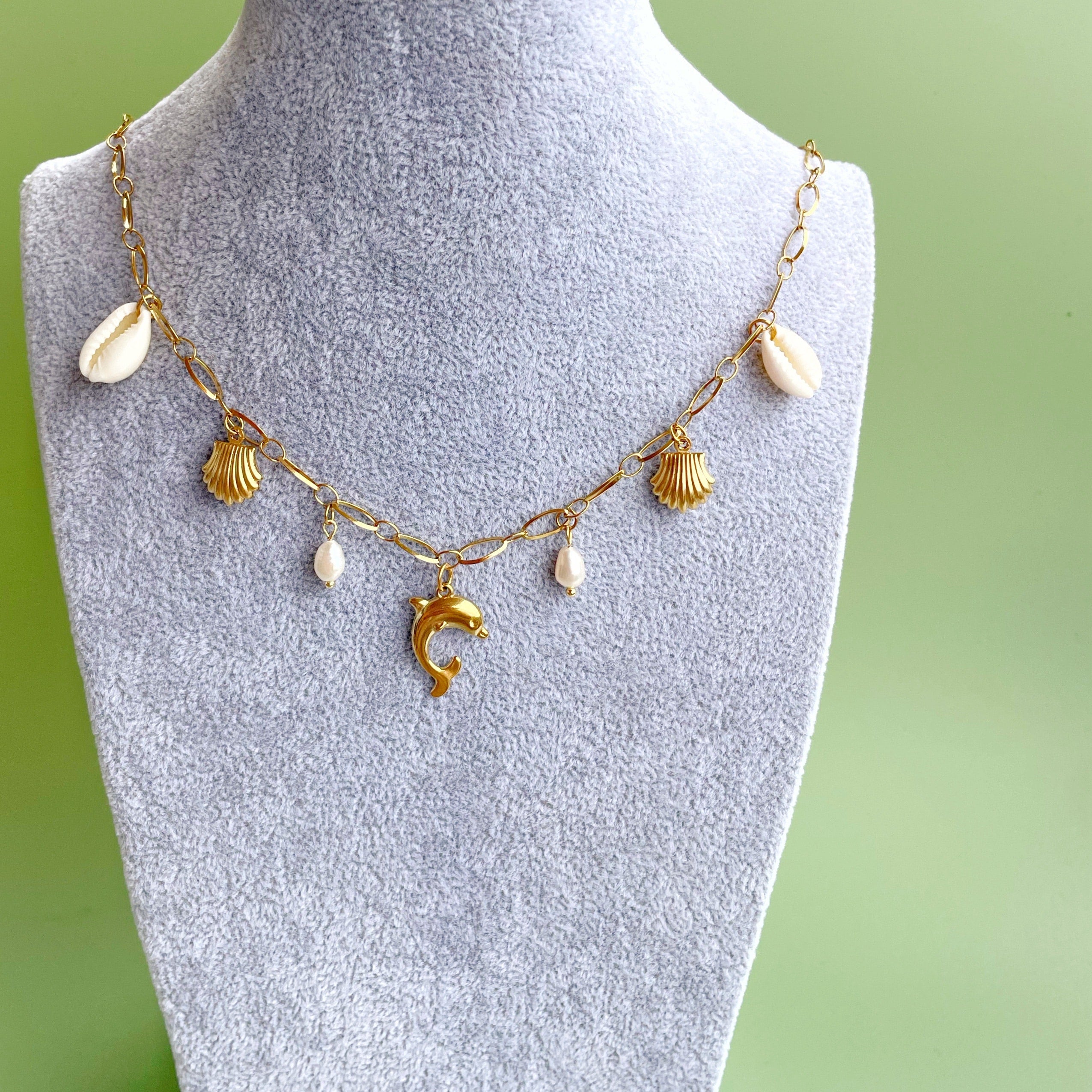 Collar multicharm “Delfin”
