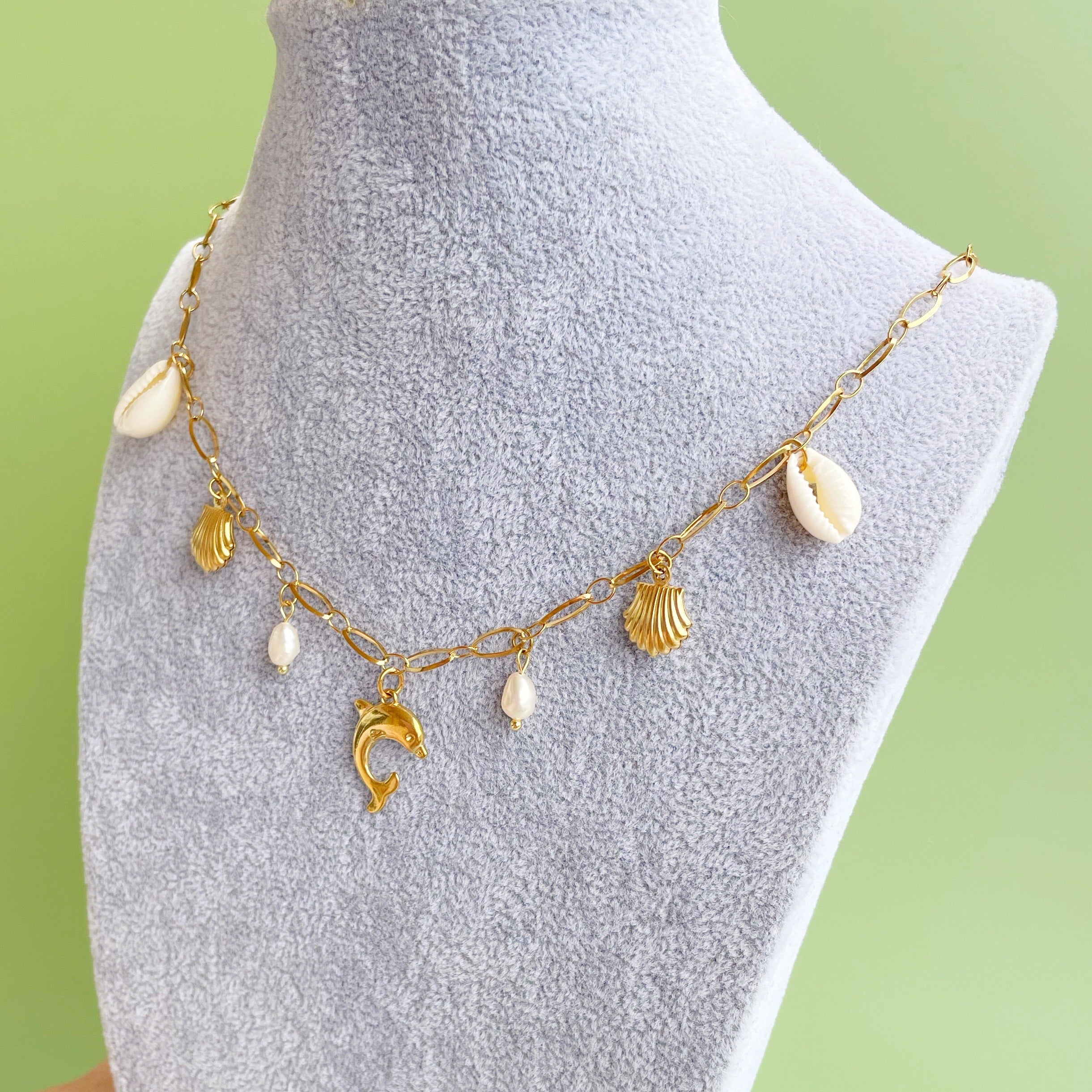 Collar multicharm “Delfin”