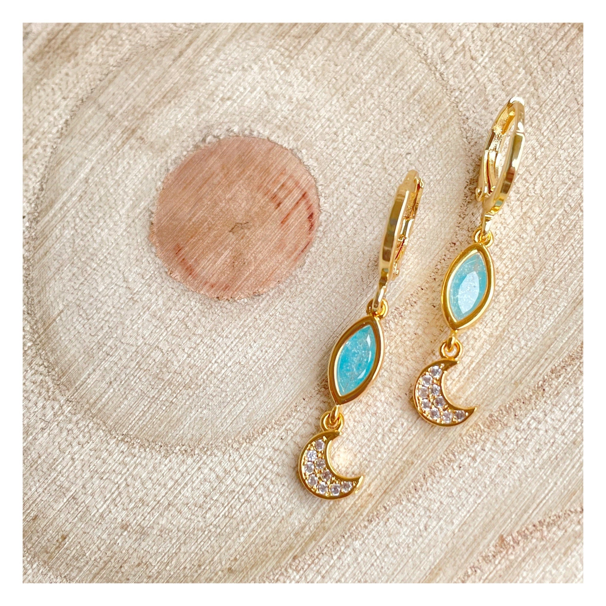 Pendientes “Lunatica” Celeste