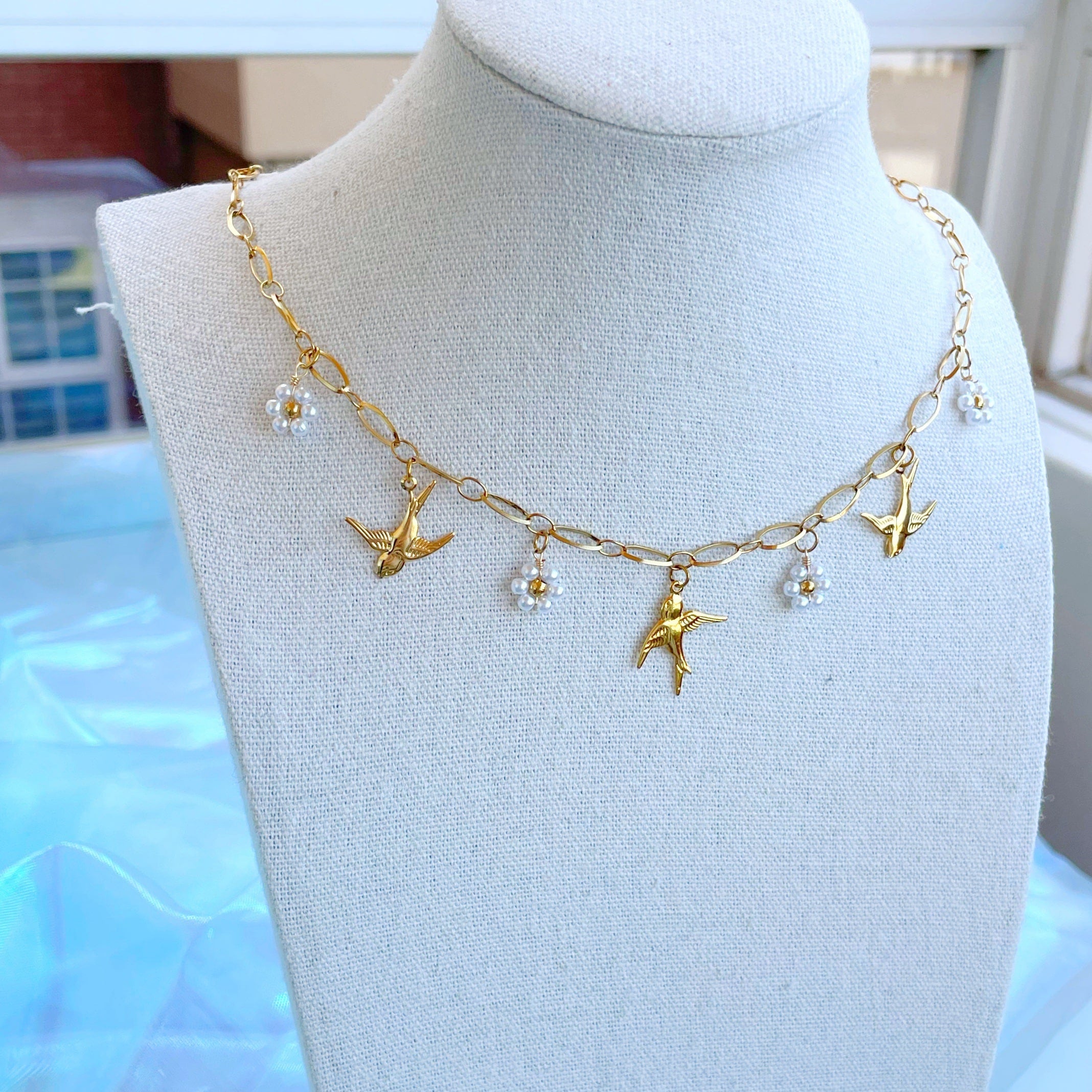 Collar multicharm “Golondrinas”