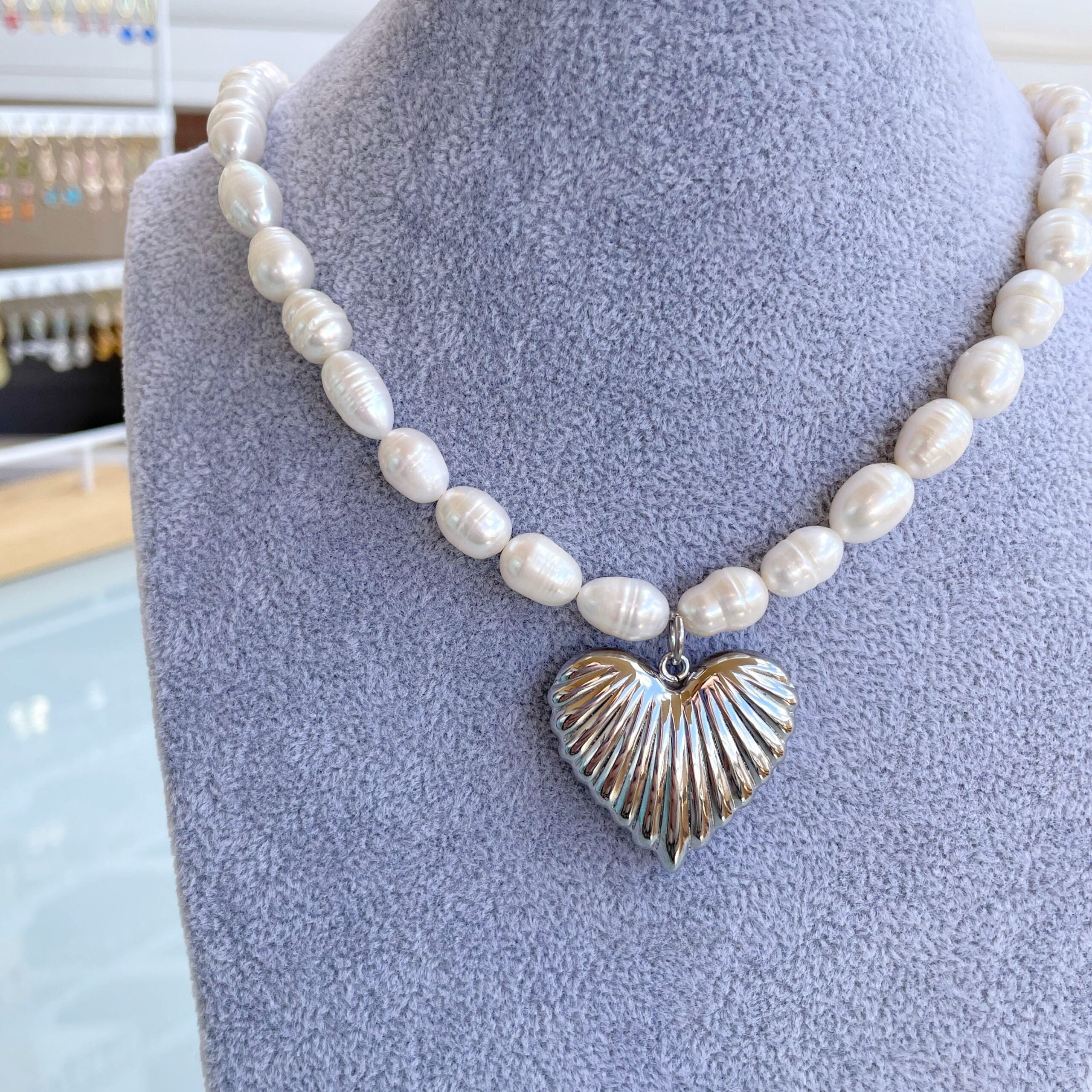 Collar “Flying Heart” plateado