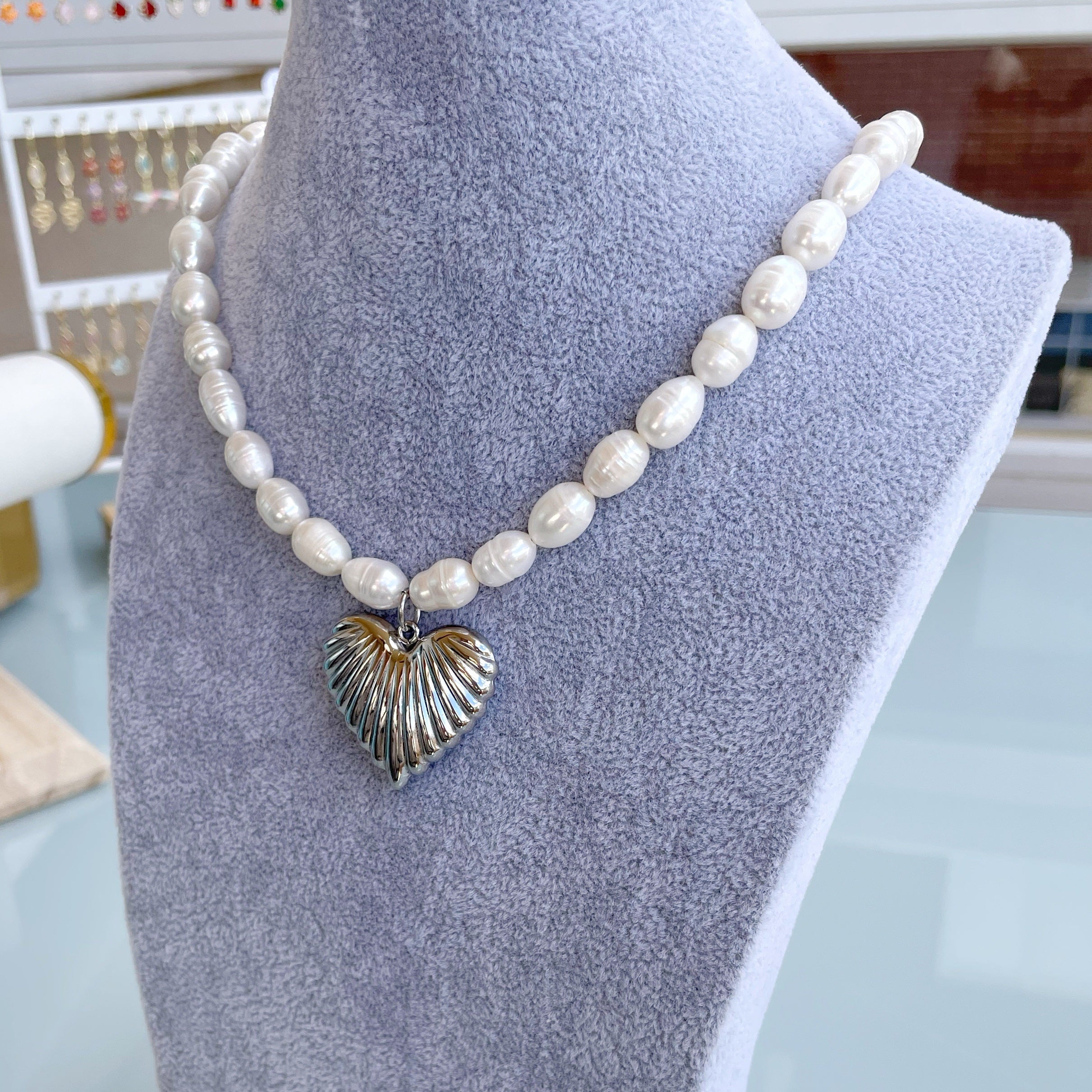 Collar “Flying Heart” plateado
