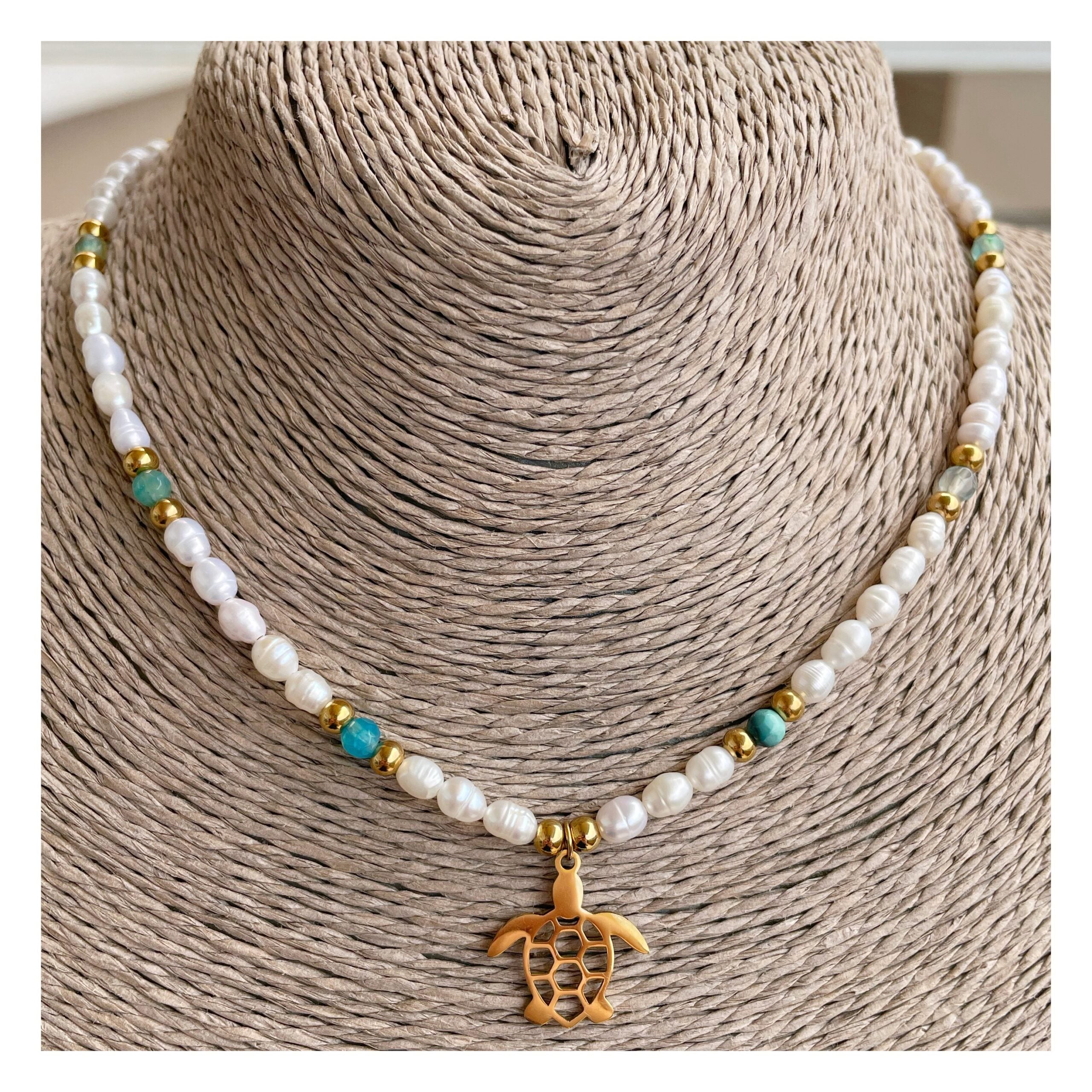 Collar perlas “Tortuguita”