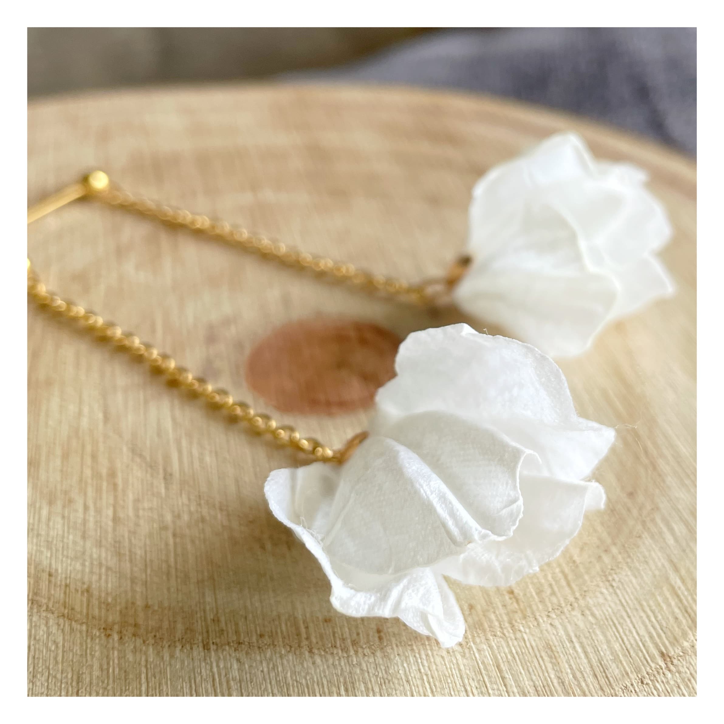 Pendientes “Fleures” blanco
