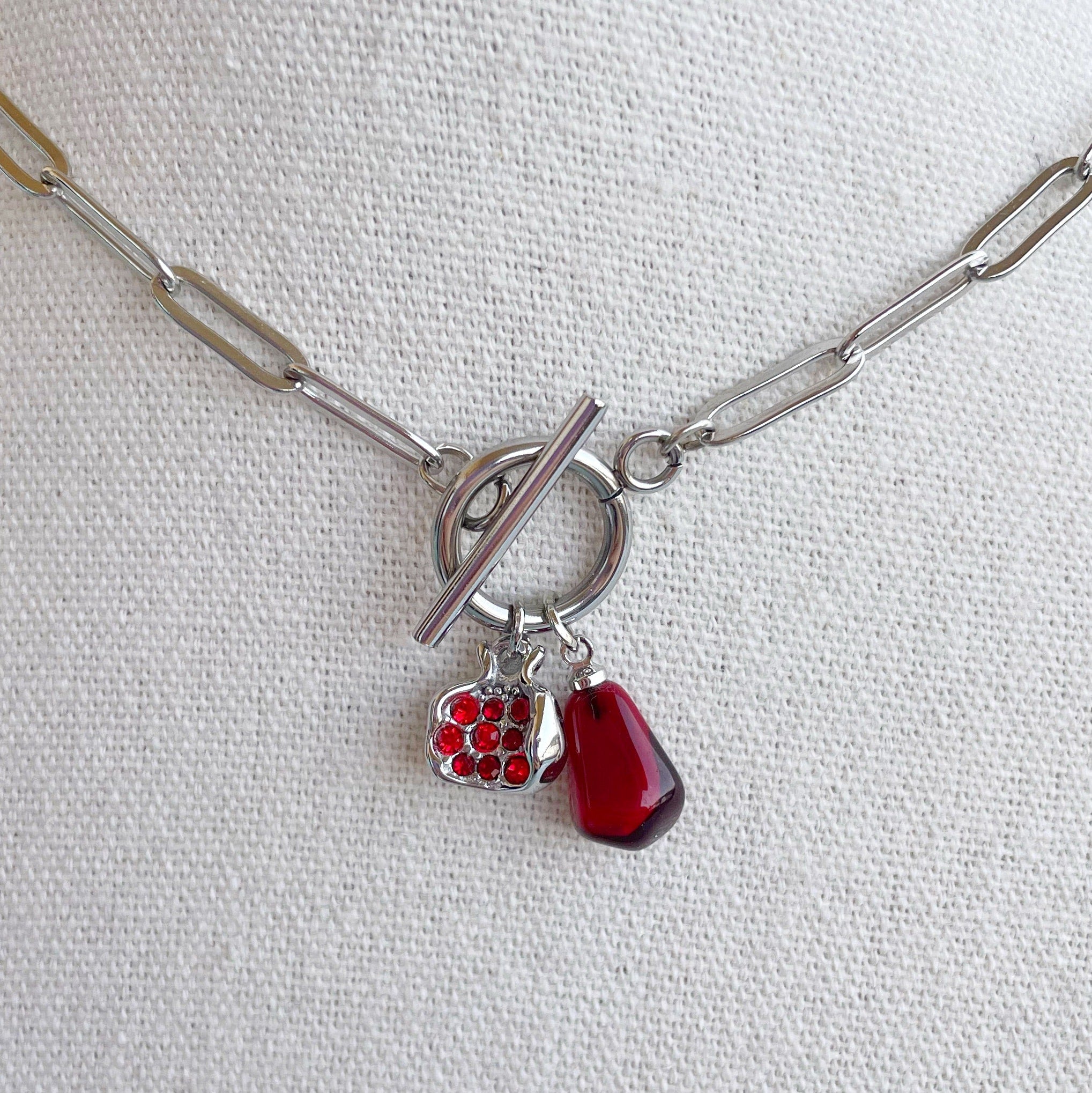 Collar “Lavin Compae” plateado