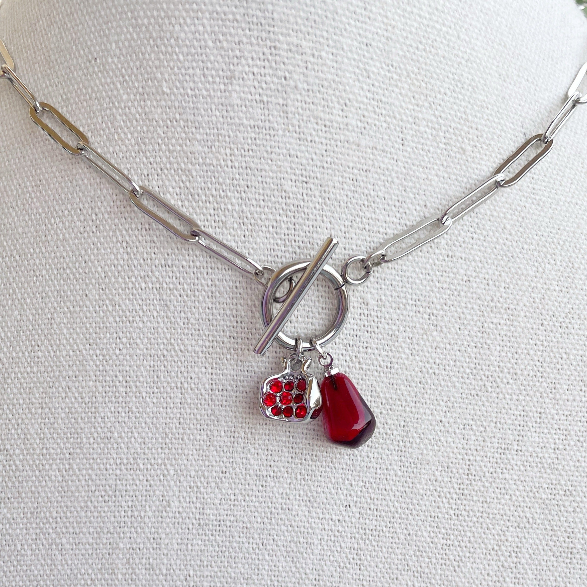 Collar “Lavin Compae” plateado