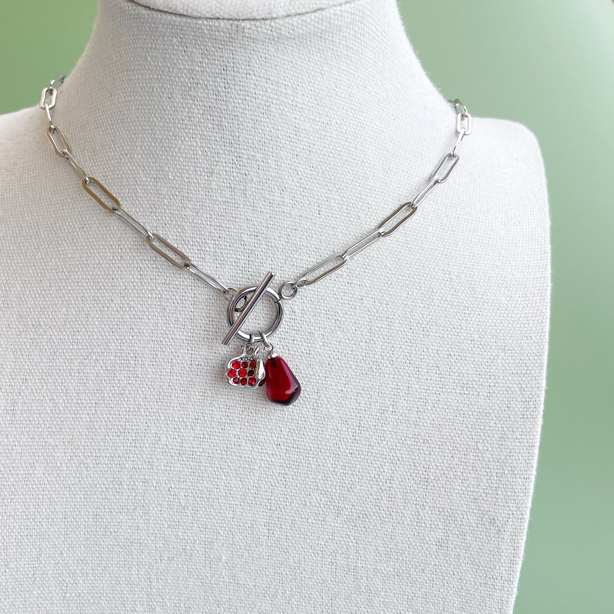 Collar “Lavin Compae” plateado