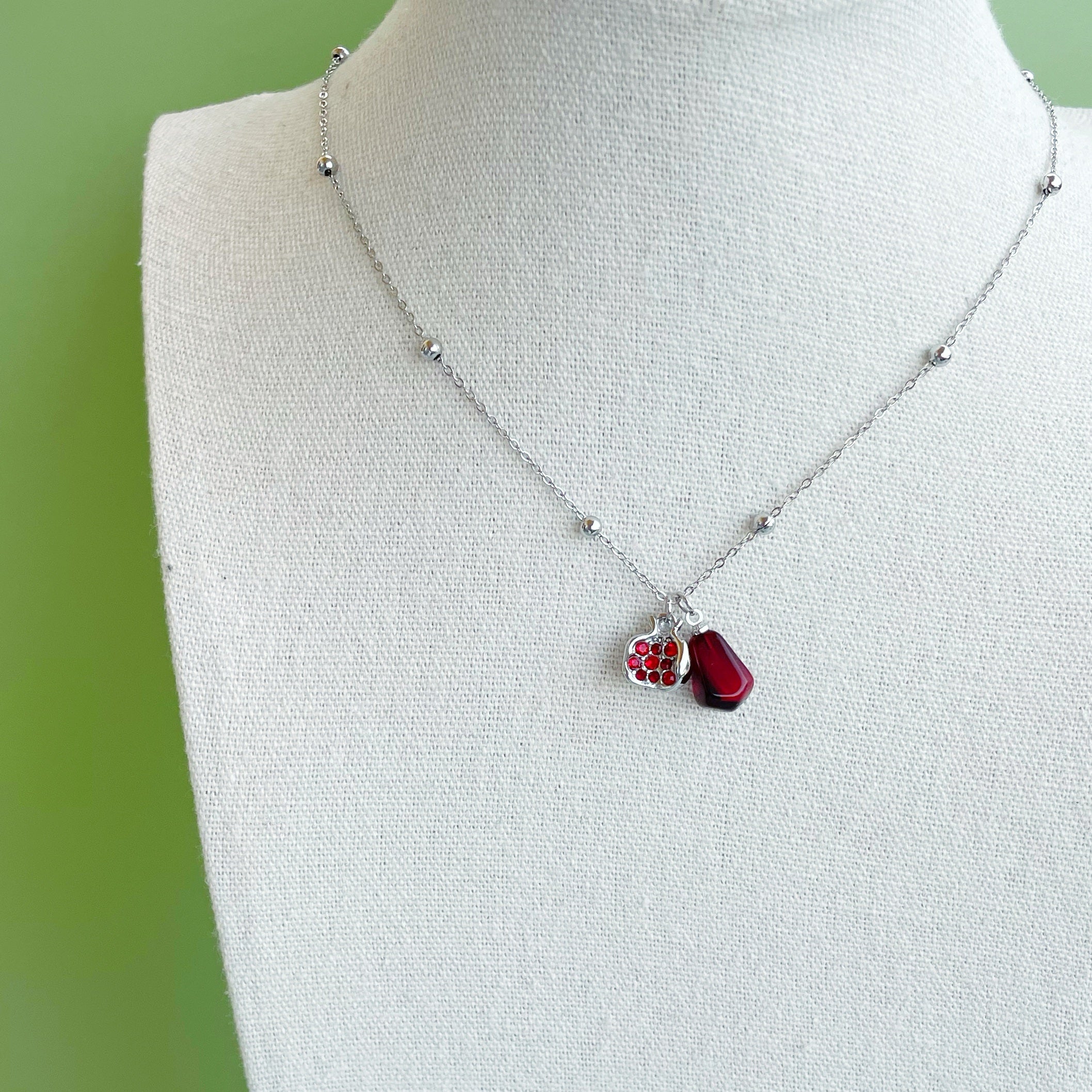 Collar “Cuchi” plateado