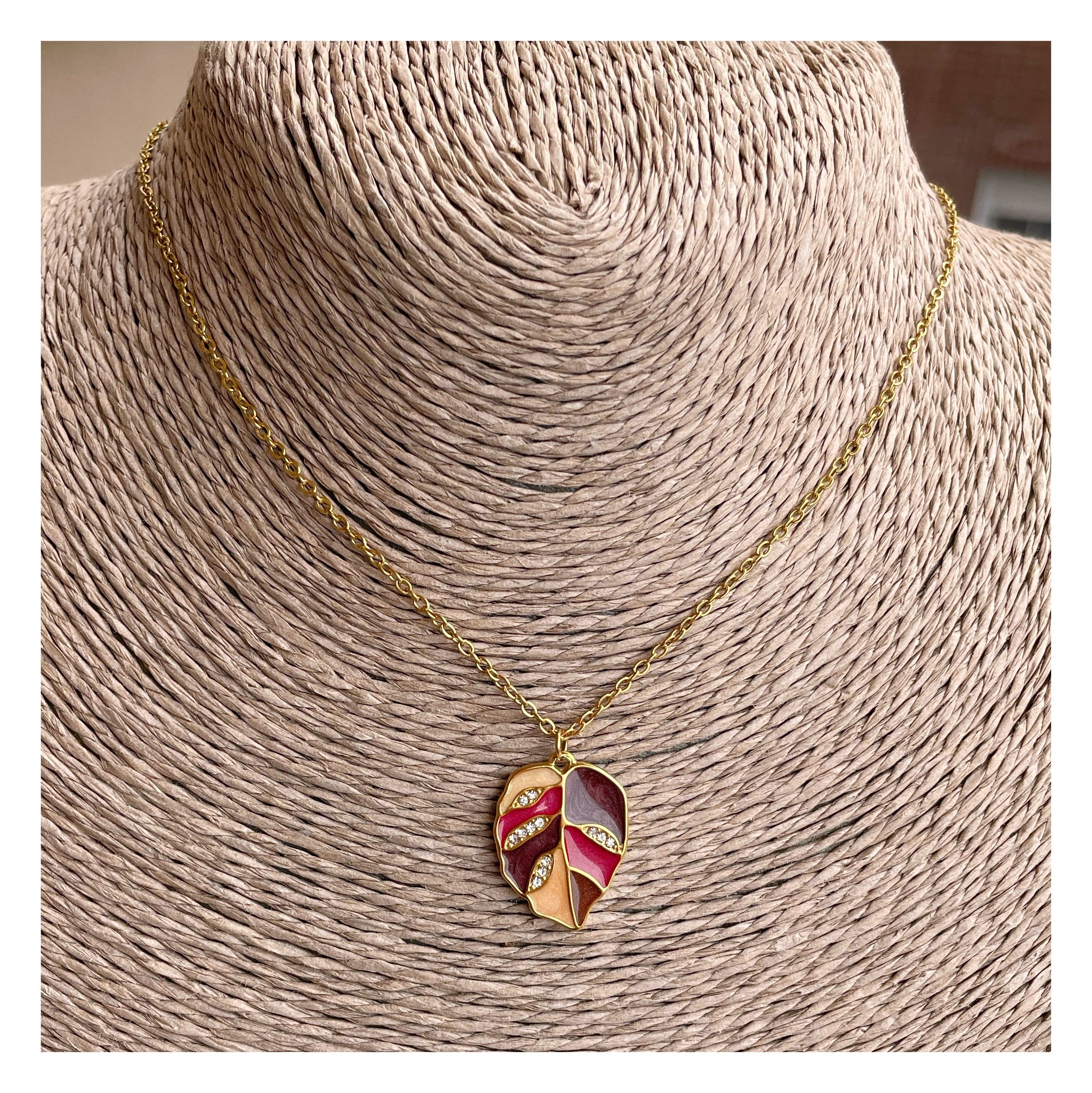 Collar “Leaf” Otoño