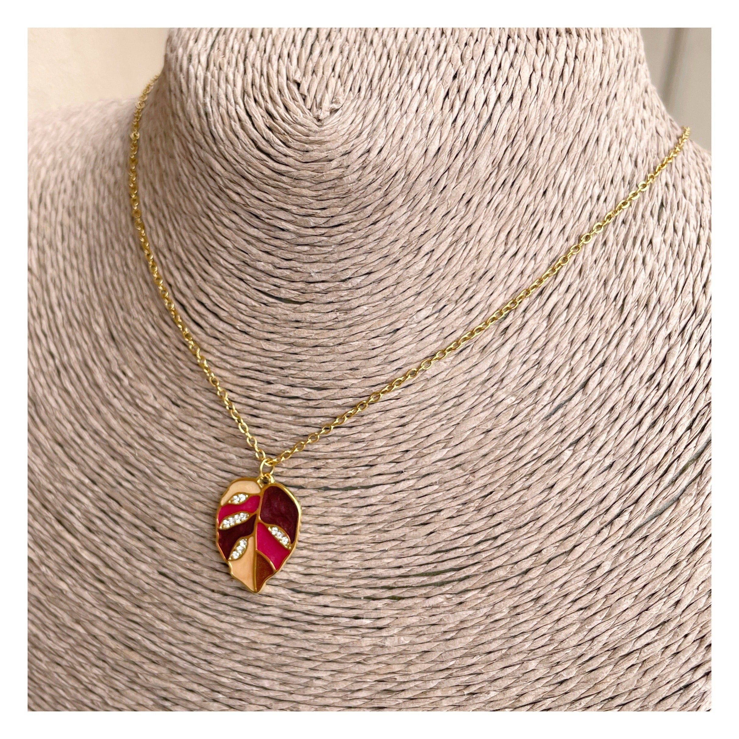 Collar “Leaf” Otoño