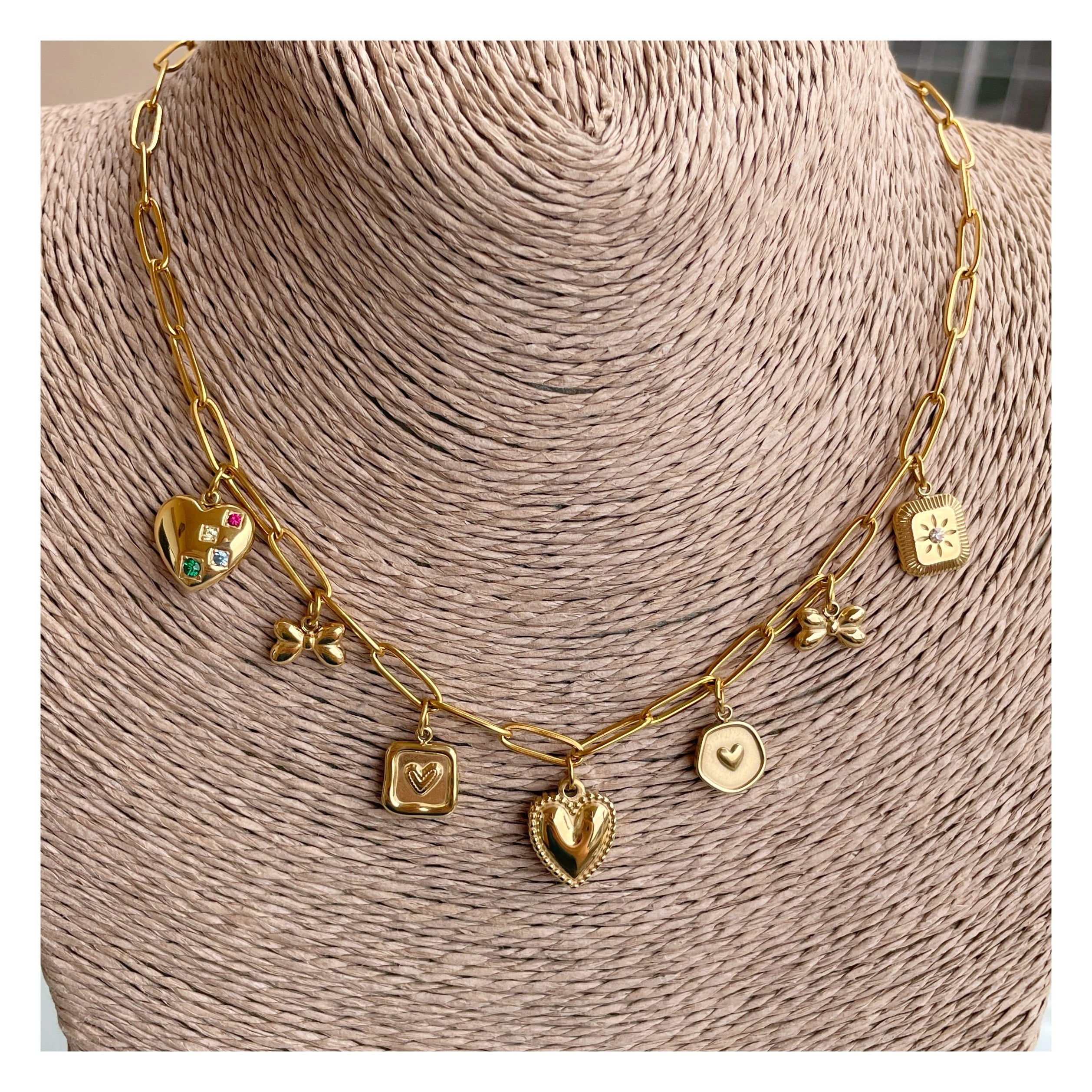 Collar charms “Coqueta”
