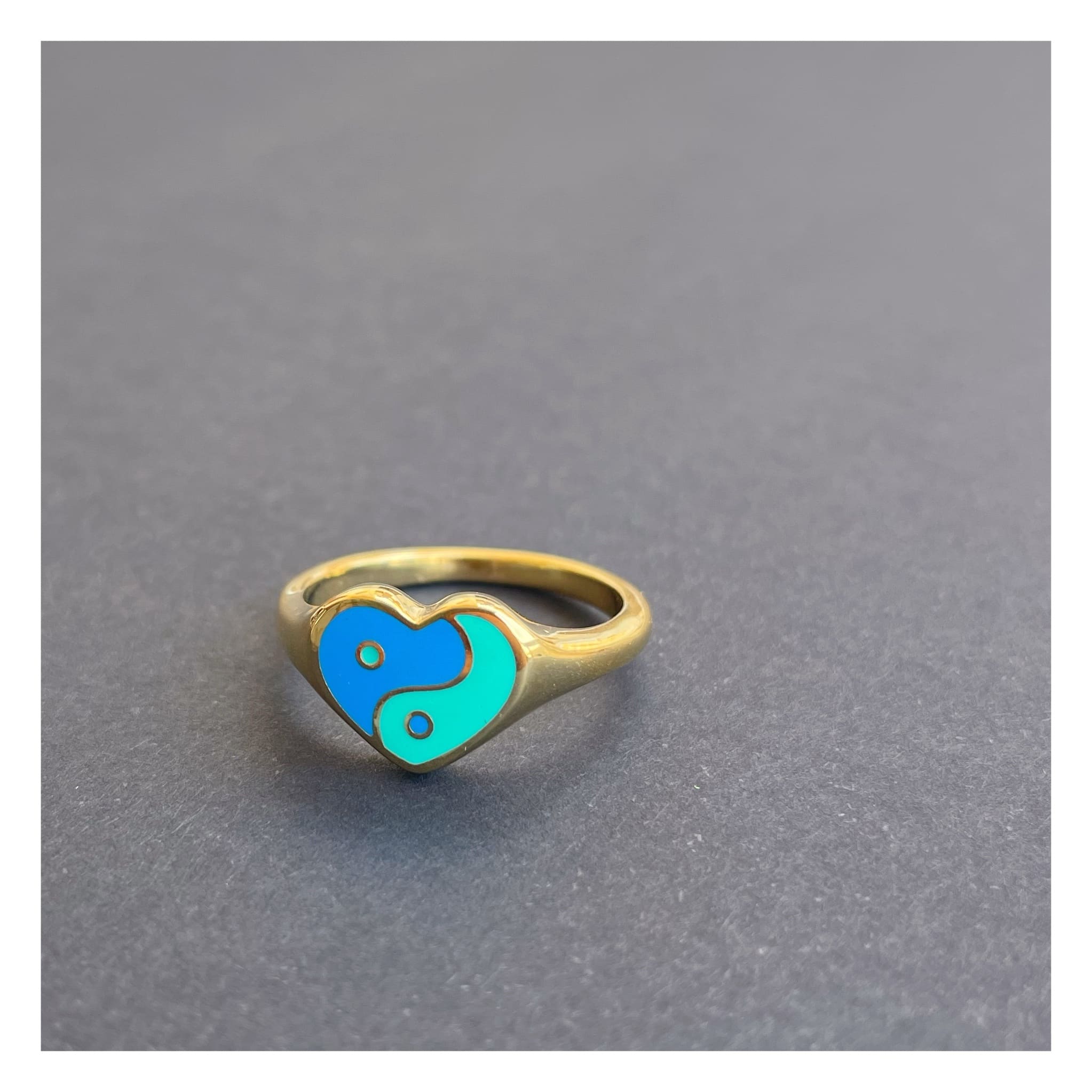 Anillo “Jing Jang” azul