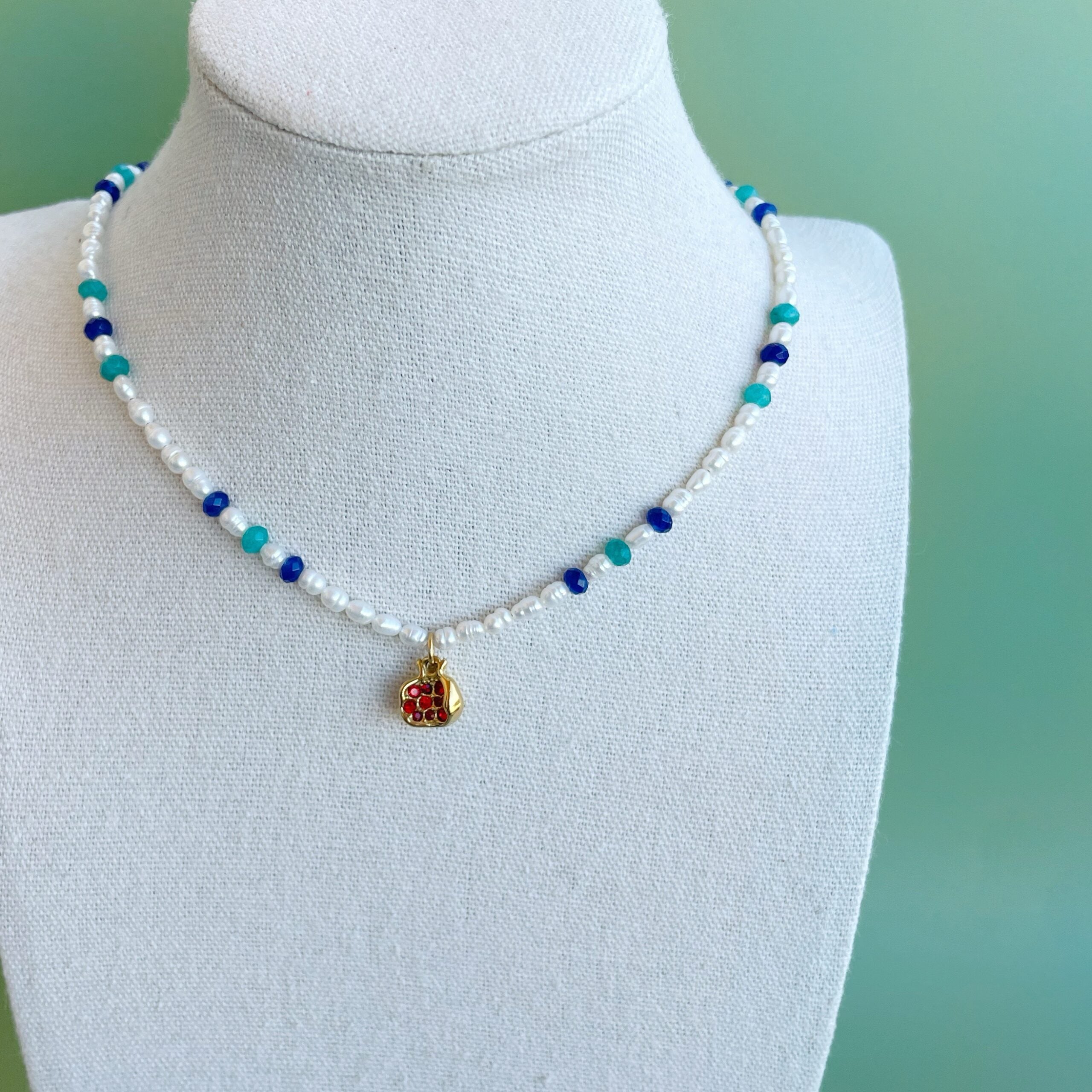 Collar de perlas “Fajalauza”