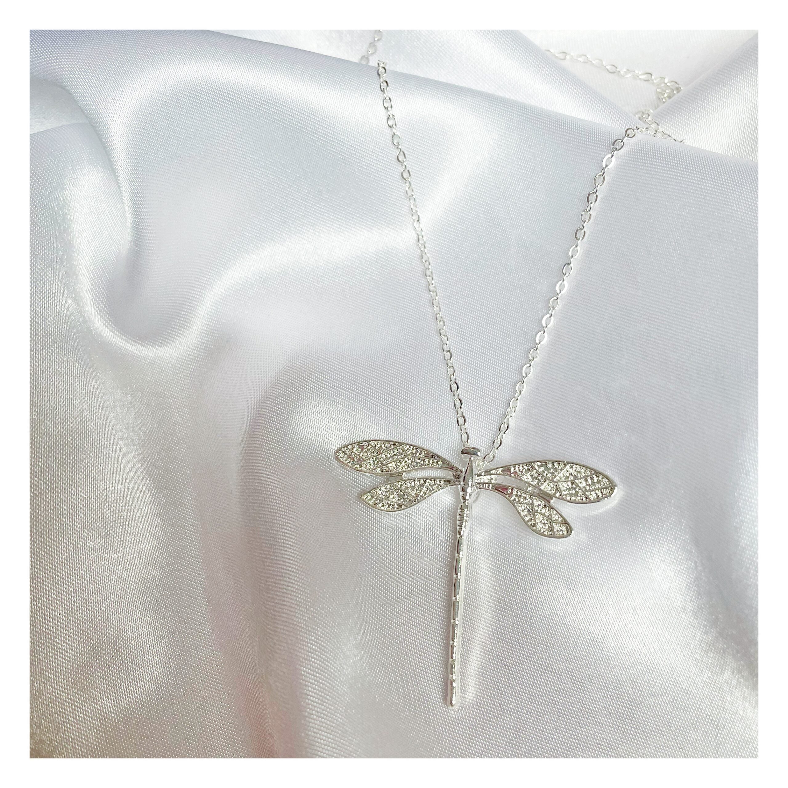 “Dragonfly” plateado