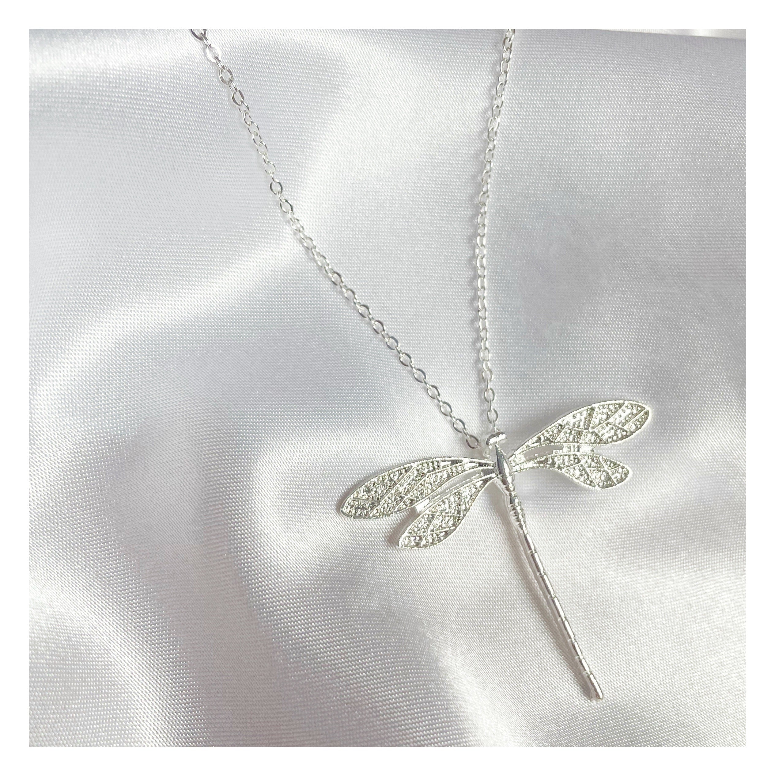 “Dragonfly” plateado