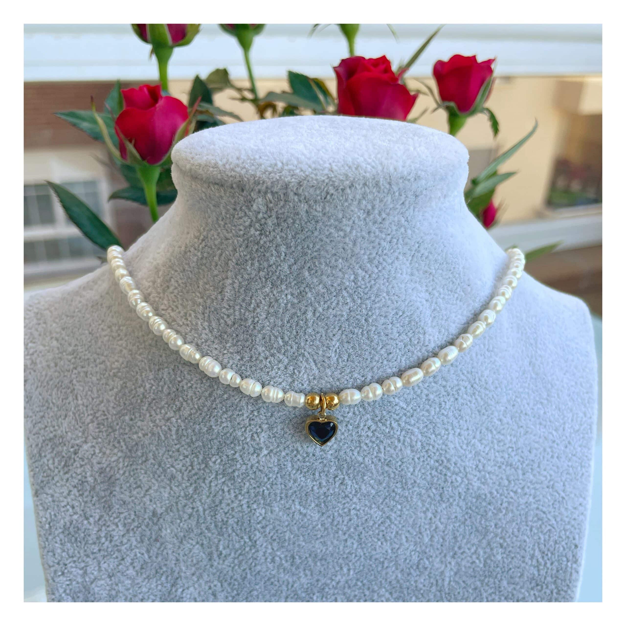 Collar perlas “Dark Love”
