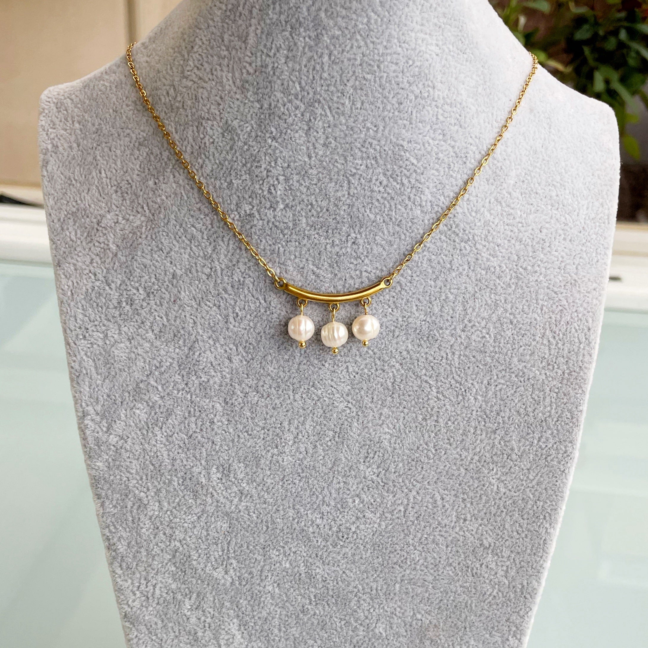 Collar “Trinity” perlas