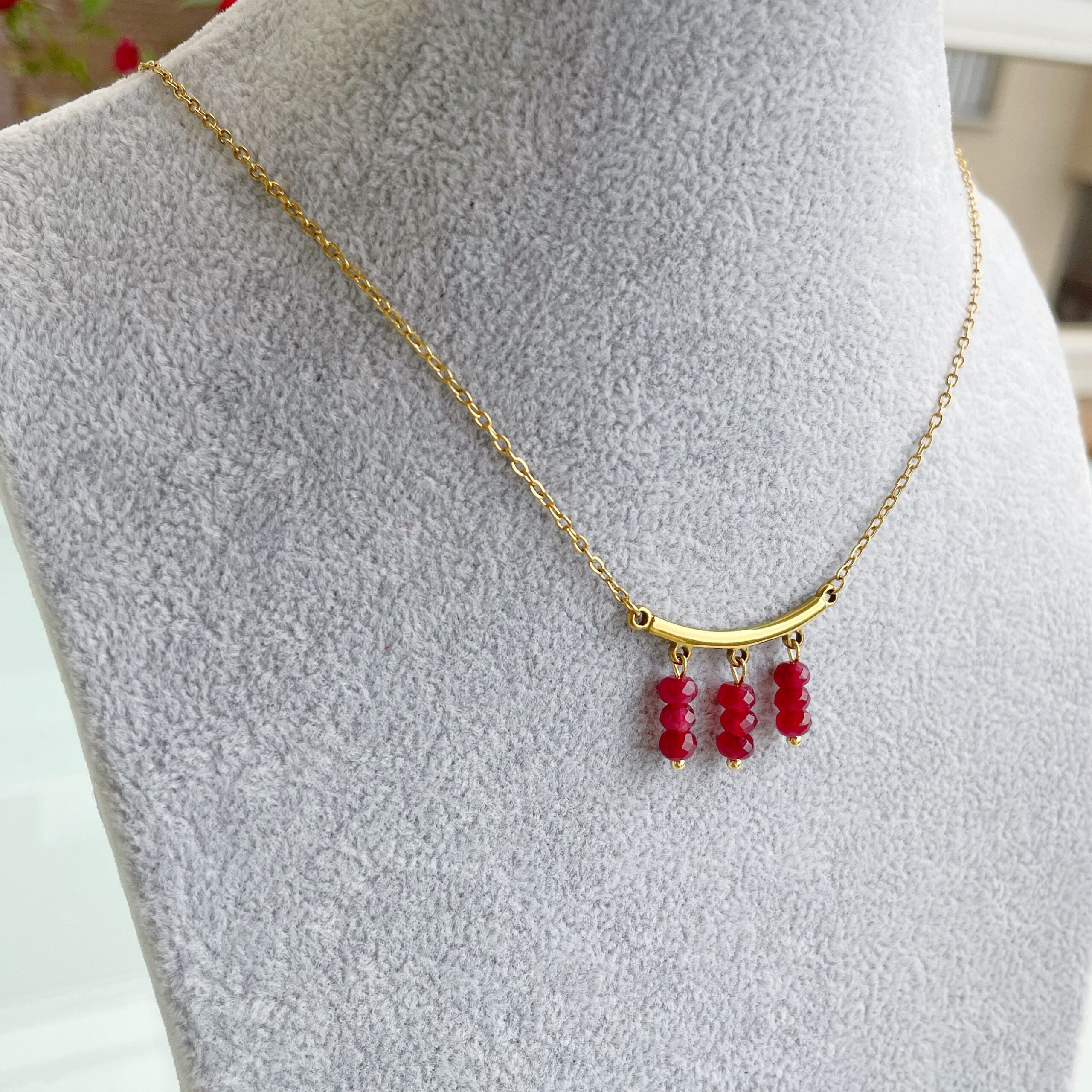 Collar “Trinity” granate