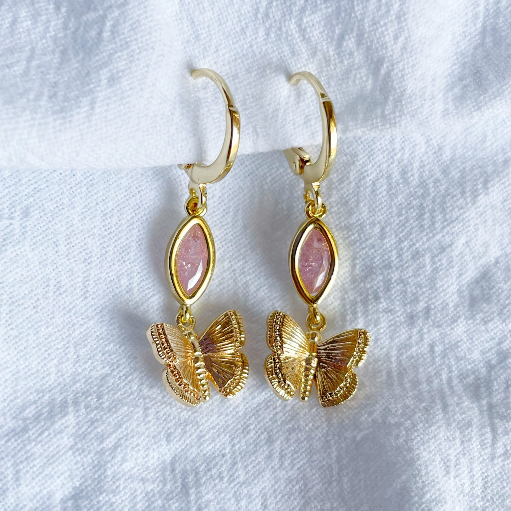 Pendientes “Mariposita” rosa