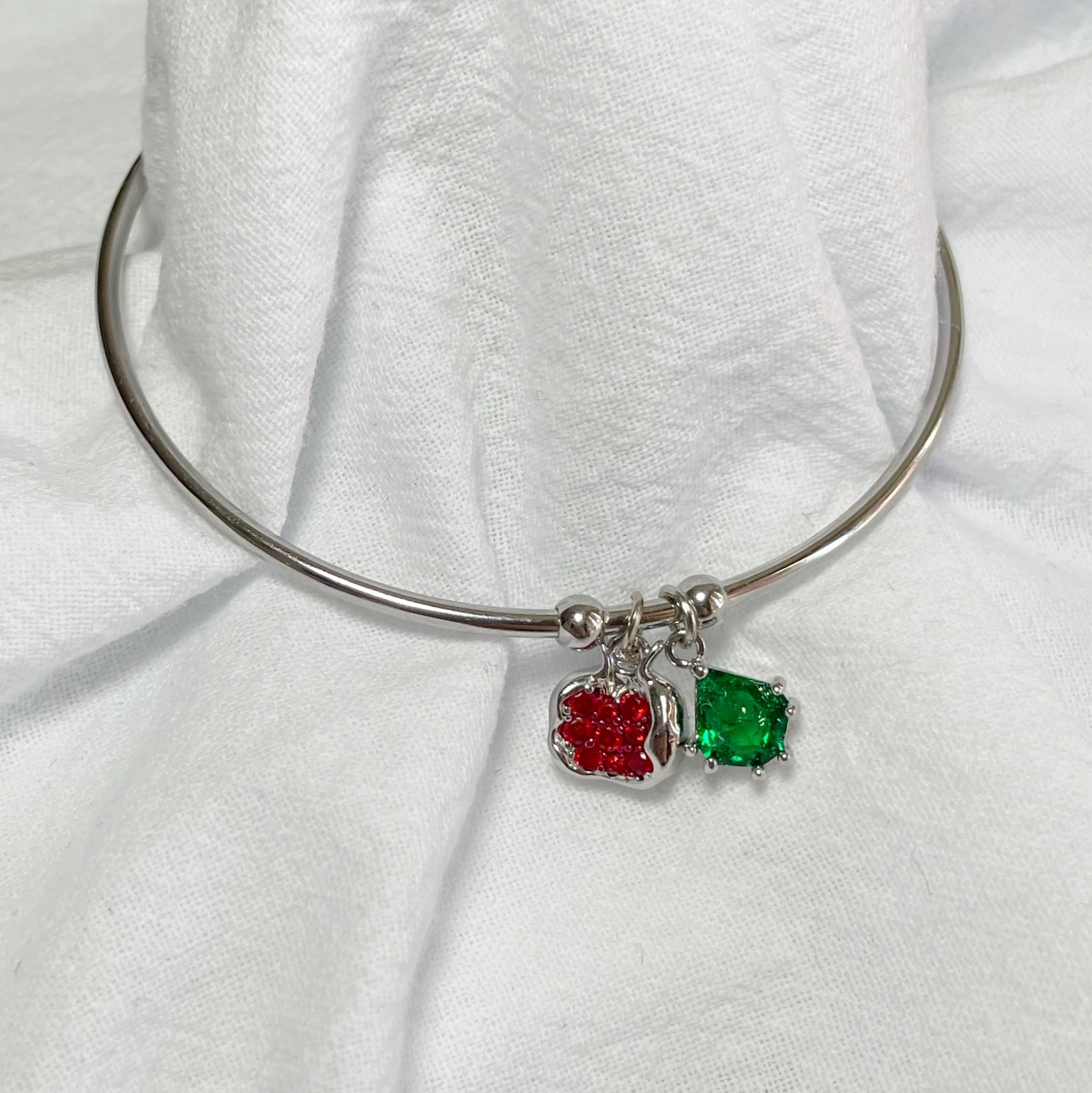 Pulsera “Graná” plateado