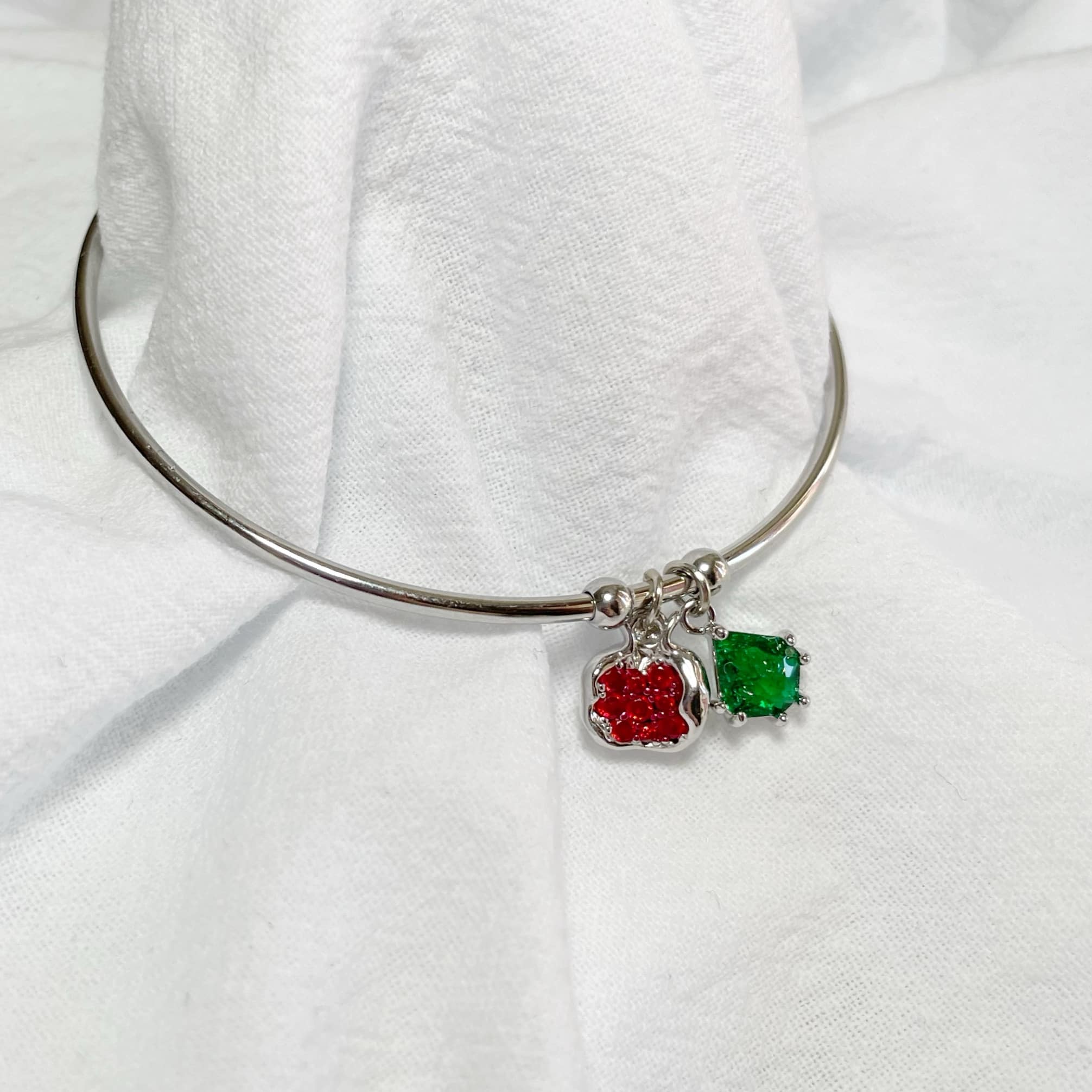 Pulsera “Graná” plateado