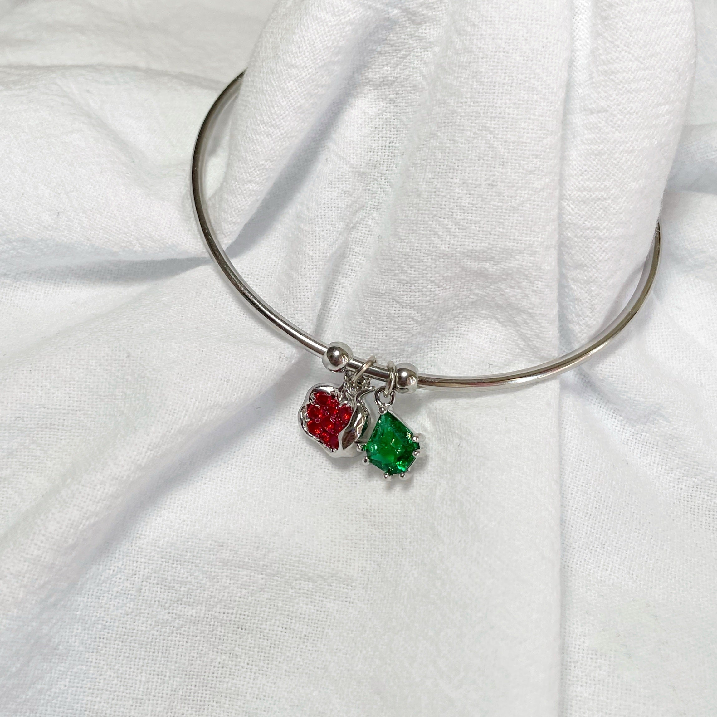 Pulsera “Graná” plateado