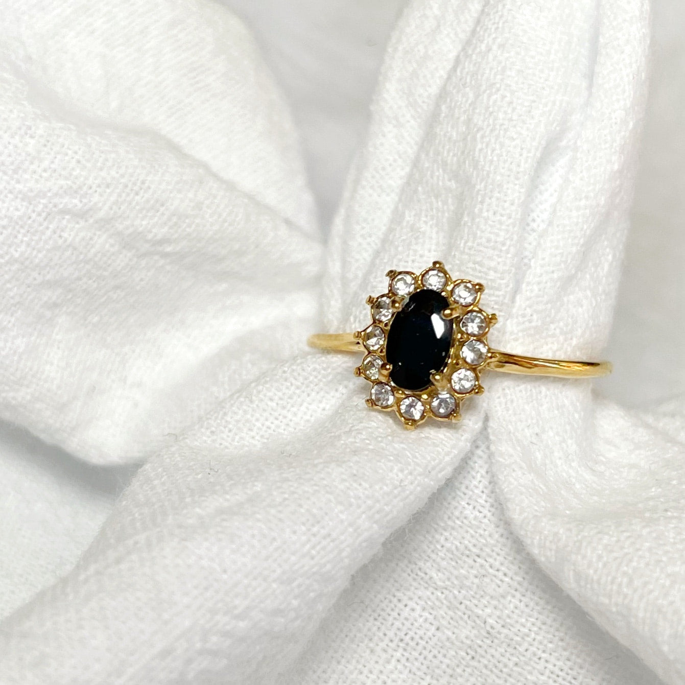 Anillo “Princesa Diana” negro