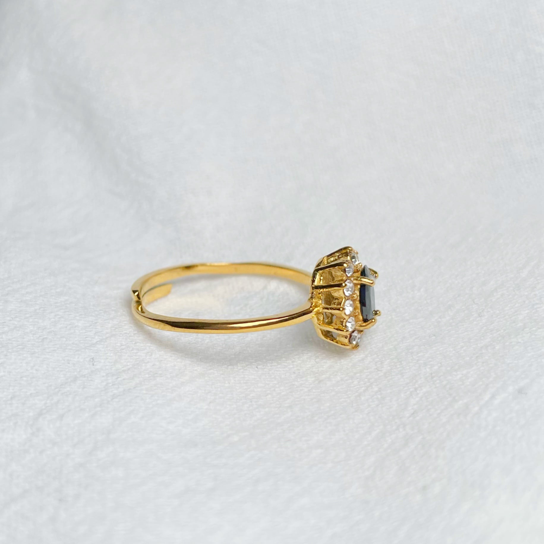 Anillo “Princesa Diana” negro