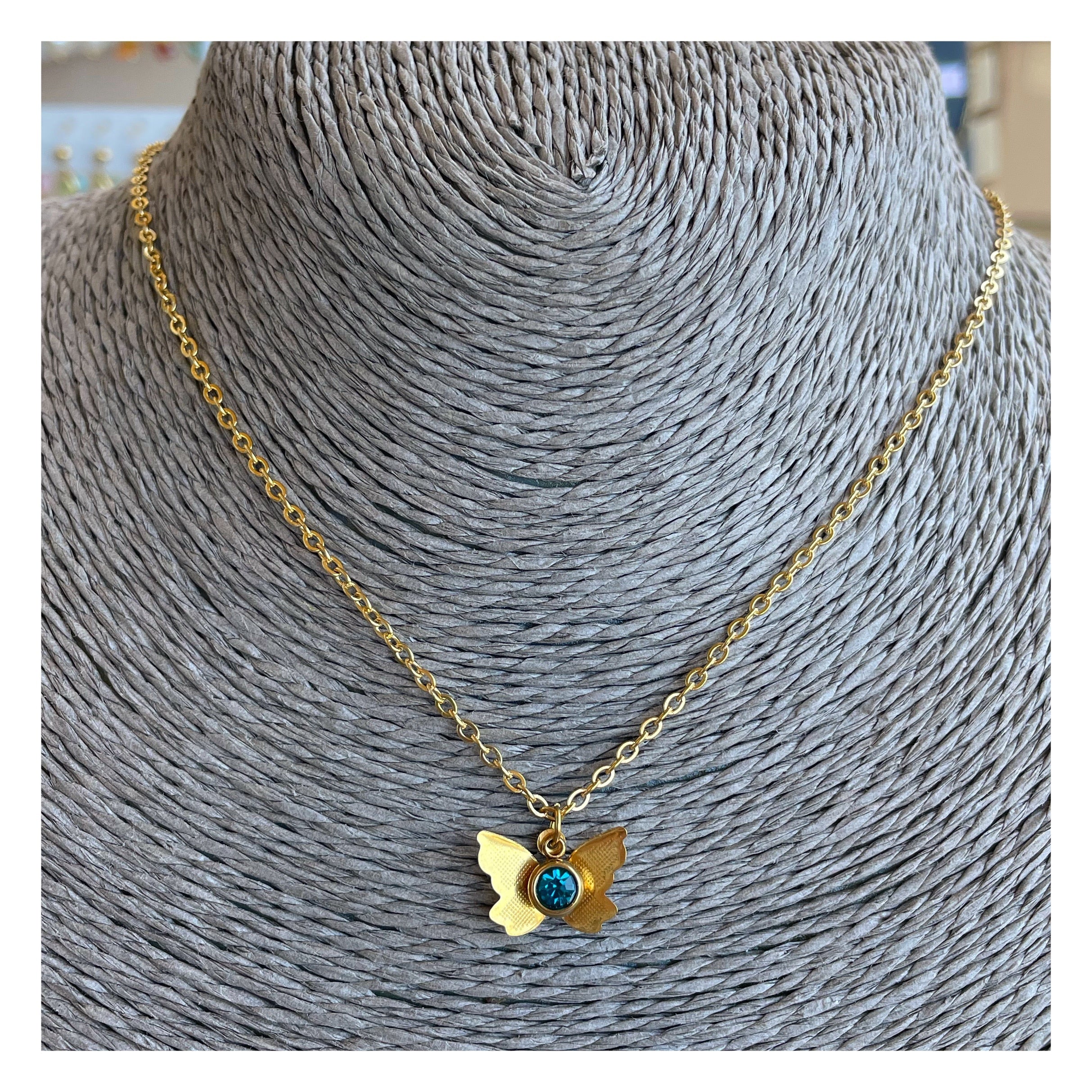 “Mariposa” azul